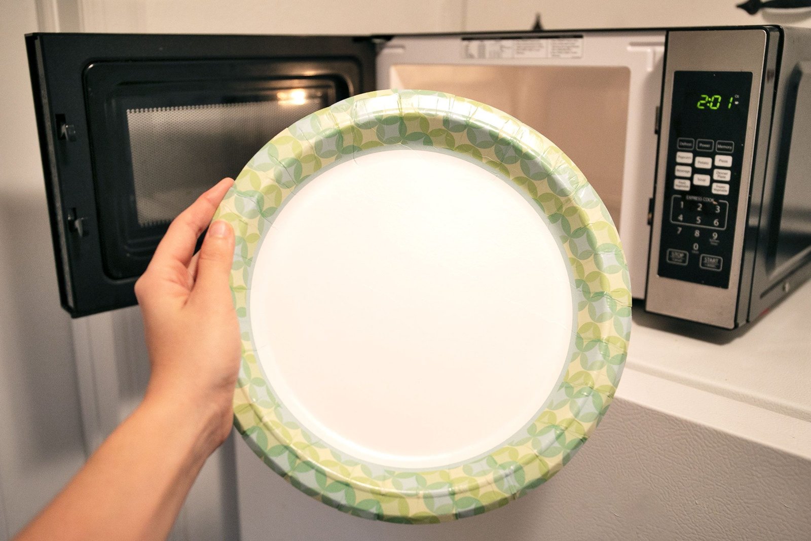 Can You Microwave Paper Plates